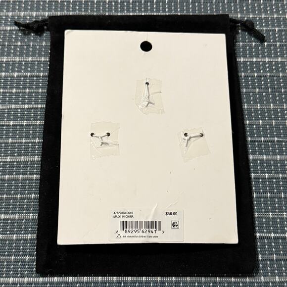 NEW | Betsey Johnson | Pink Seashell Hinged Bangle Bracelet - Picture 5 of 5